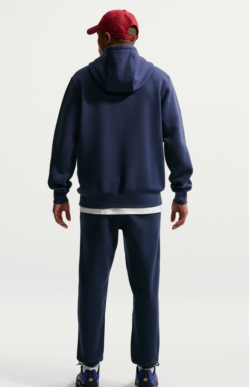 Paris Saint-Germain Club
Men's Nike Football Pullover Hoodie