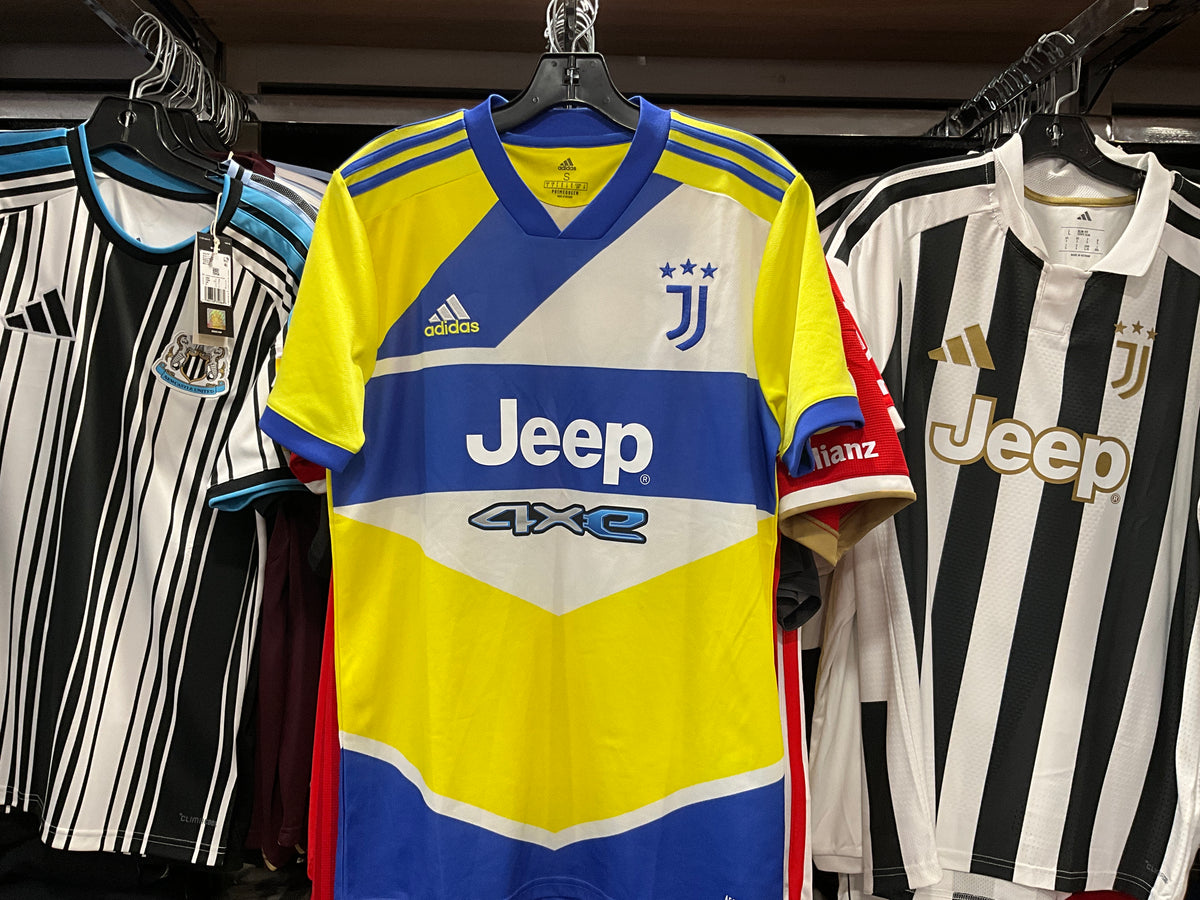 Men's Juventus 3rd Jersey 2021/22 TT ( CHIESA #22 )