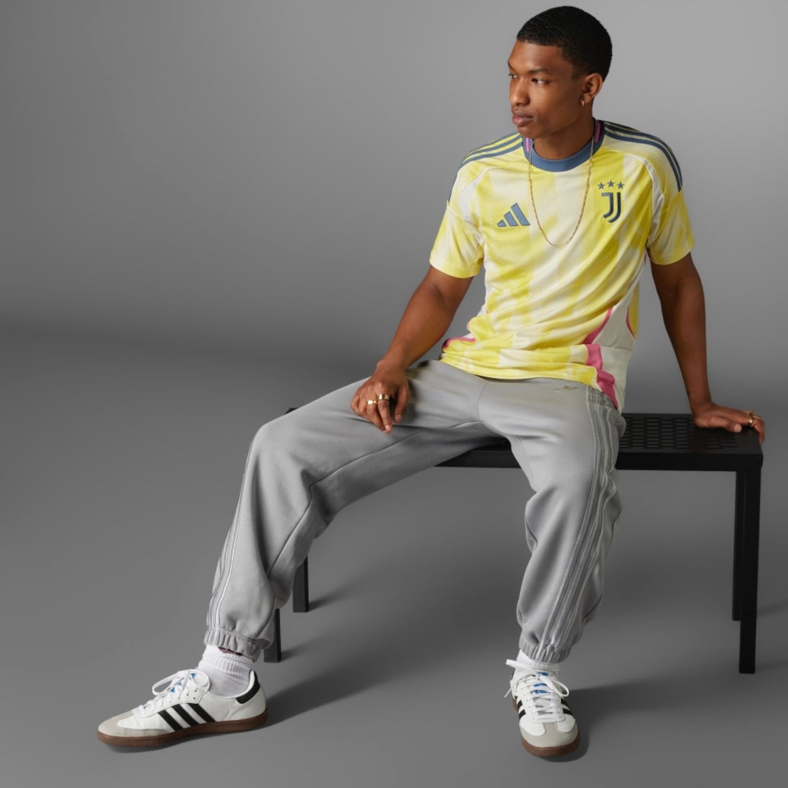 adidas Juventus 24/25 Away Jersey