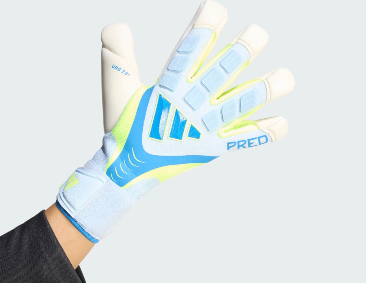 Predator Goalkeeper Gloves Pro Hybrid Strap
