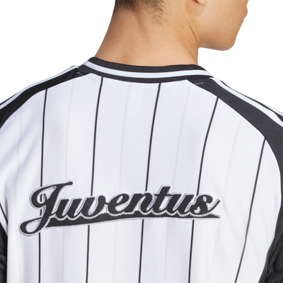Juventus US Pack Shirt
